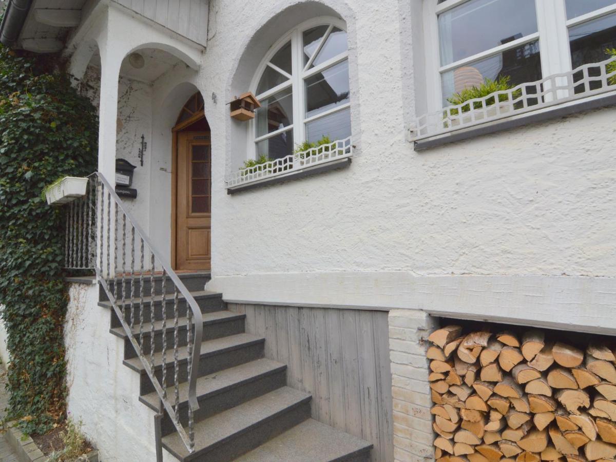 Very Comfortable House With Bathrooms And A Garden Mürlenbach Camera foto
