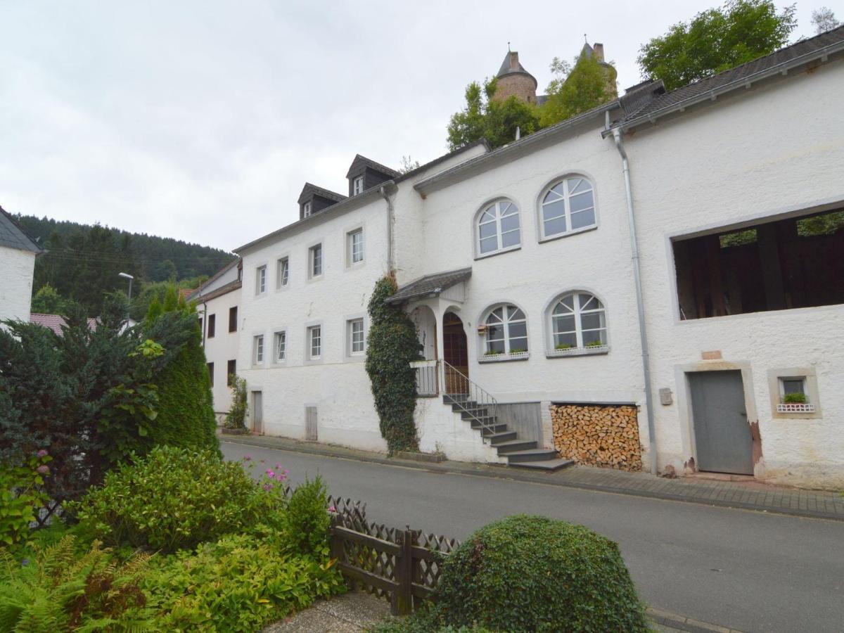 Very Comfortable House With Bathrooms And A Garden Mürlenbach Esterno foto