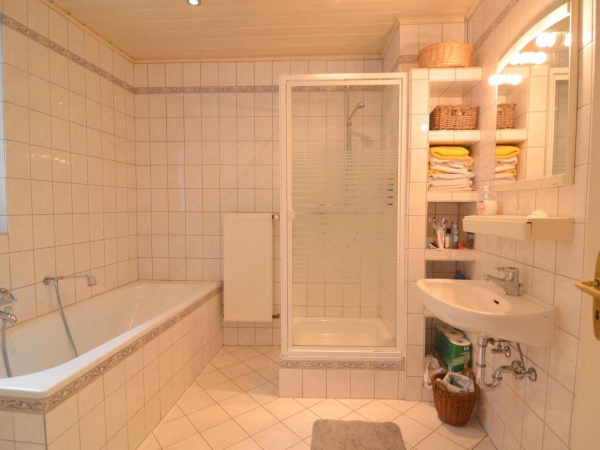 Very Comfortable House With Bathrooms And A Garden Mürlenbach Esterno foto