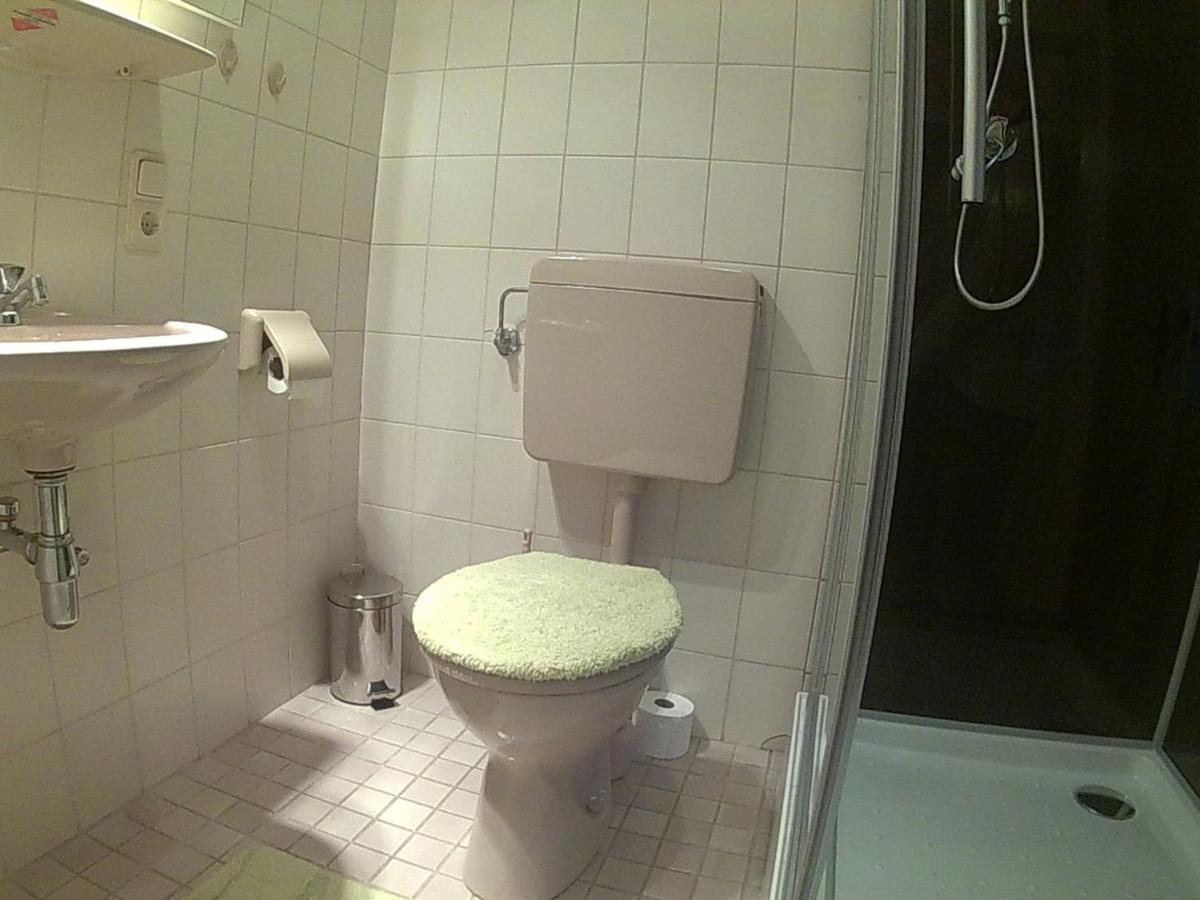 Very Comfortable House With Bathrooms And A Garden Mürlenbach Esterno foto